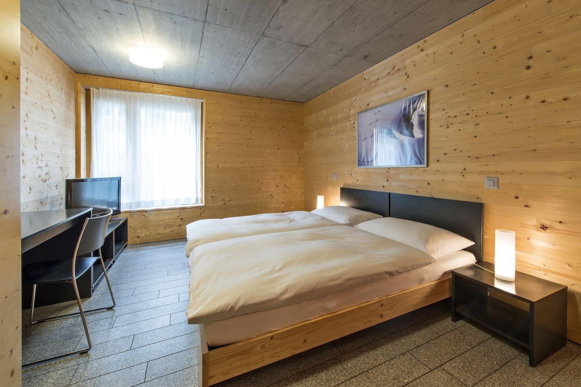 All In One Hotel - Inn Lodge / Swiss Lodge Celerina/Schlarigna Exteriör bild